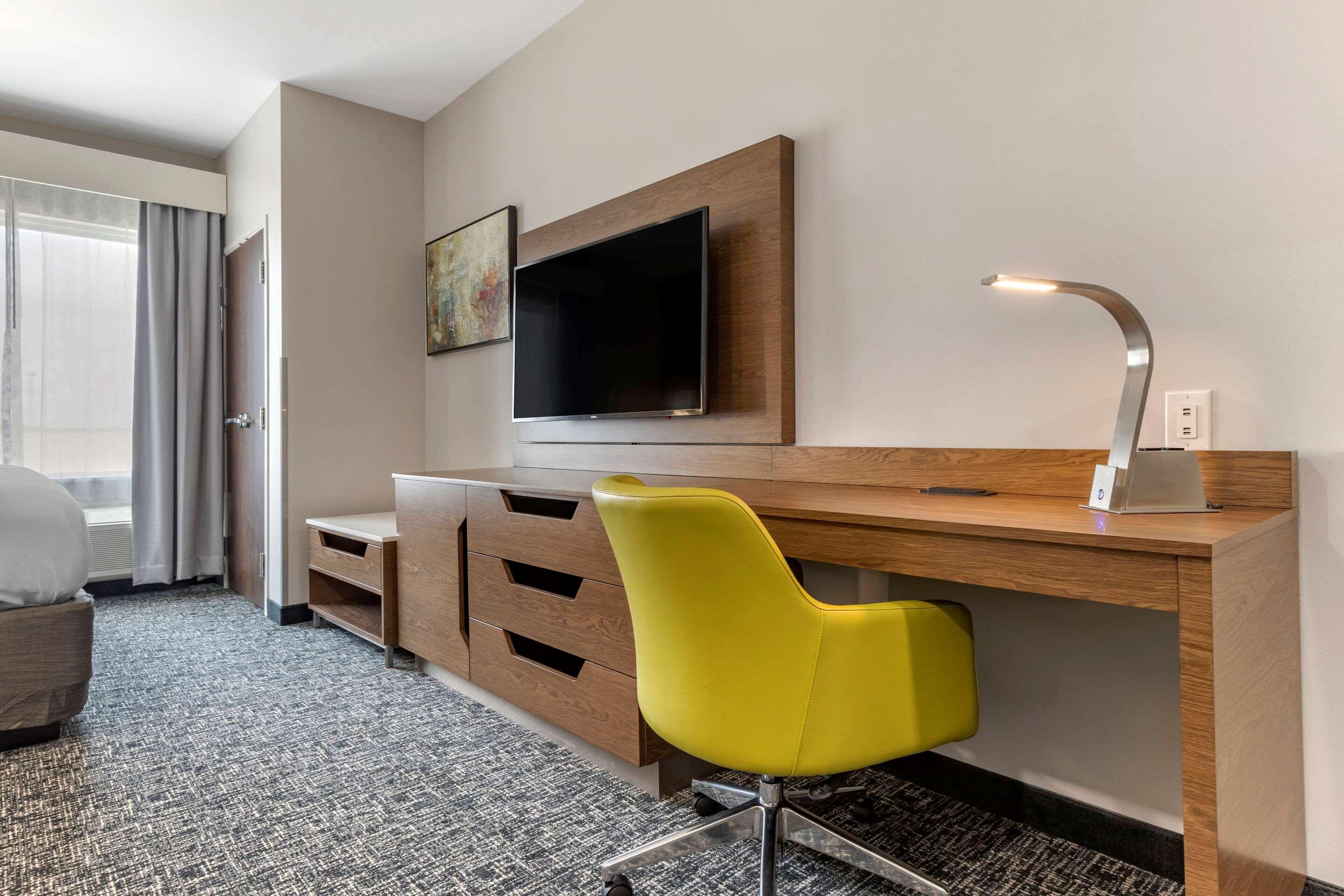 Comfort Suites Greenville Airport Esterno foto