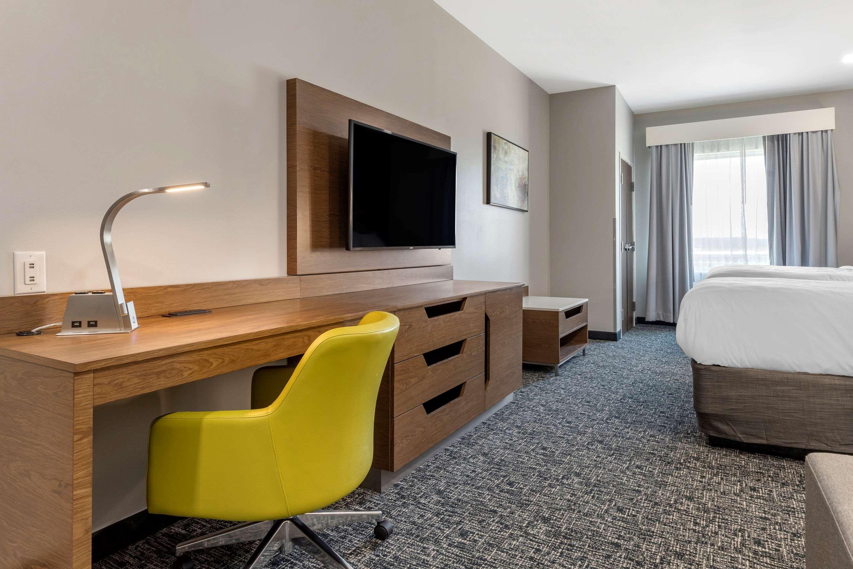 Comfort Suites Greenville Airport Esterno foto